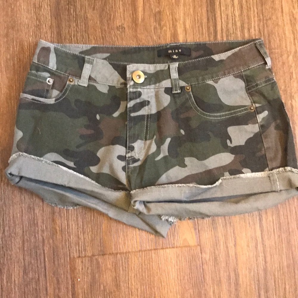 Camo color shorts. Like new!
